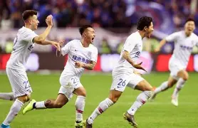 足协杯半决赛爆出冷门！迈阿密热火惊险武汉三镇，争冠形势突变(足协杯半决赛规则)